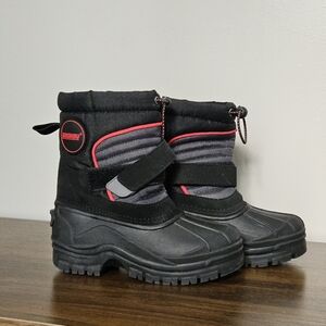 Khombu Black and Red Winter Boots